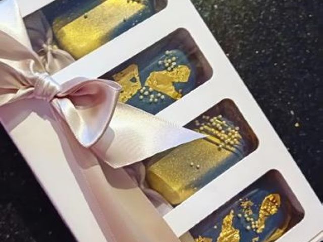 cakesicles-new (8)-kireth-ai